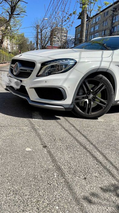 Mercedes GLA 45 AMG / 2.0 benzina/4x4/Camera/Navi/Harman Kardon/Recaro