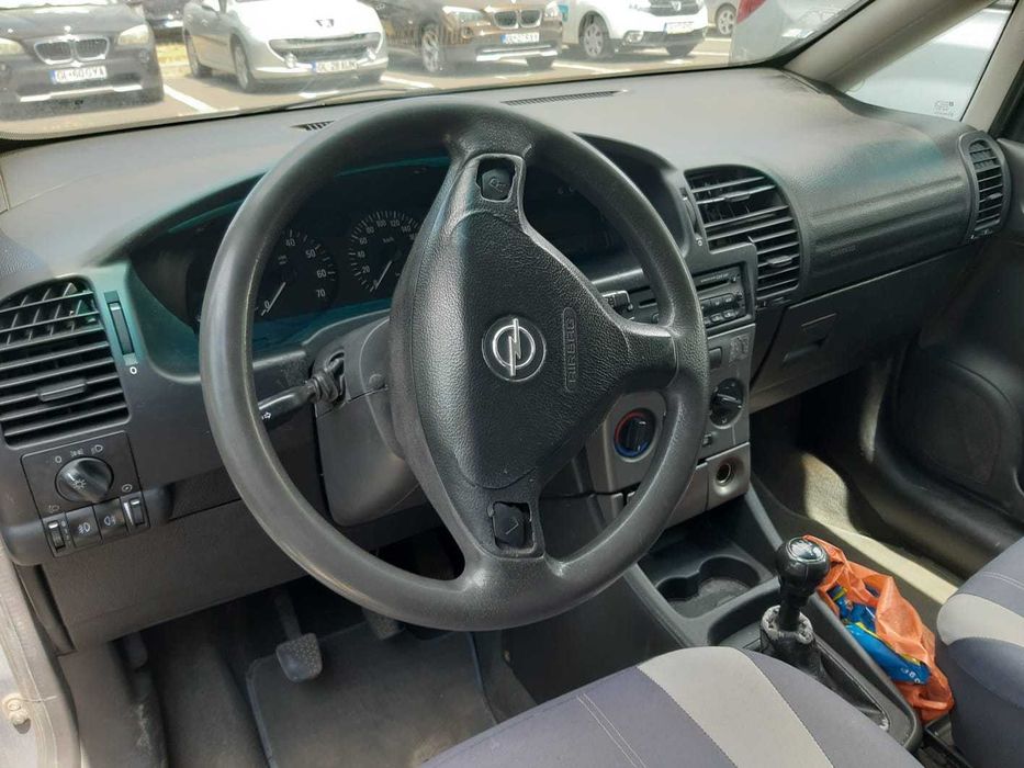 Opel zafira A 1.6
