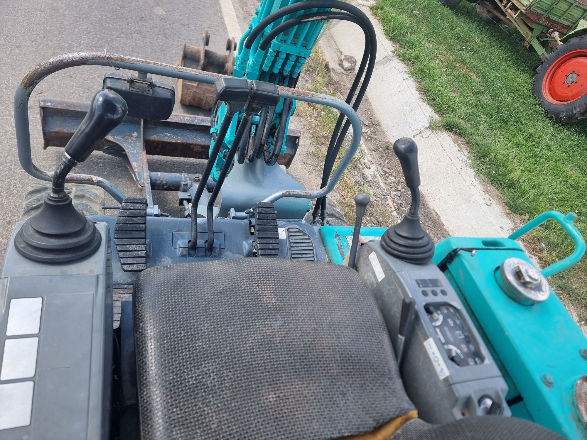 Miniexcavator Kobelco 3,5 tone