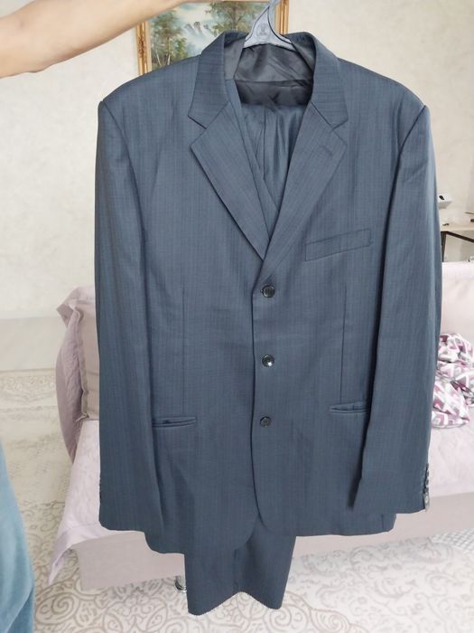 Мужская одежда:костюмы и пиджаки