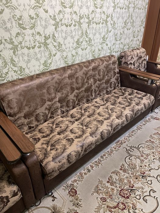 Диван и 2 кресла