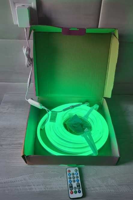 Banda LED neon flexibila 5-10-30ml alb / tub luminos in forma de Limba