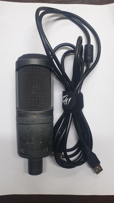 Студийный конденсаторный микрофон Behringer B1