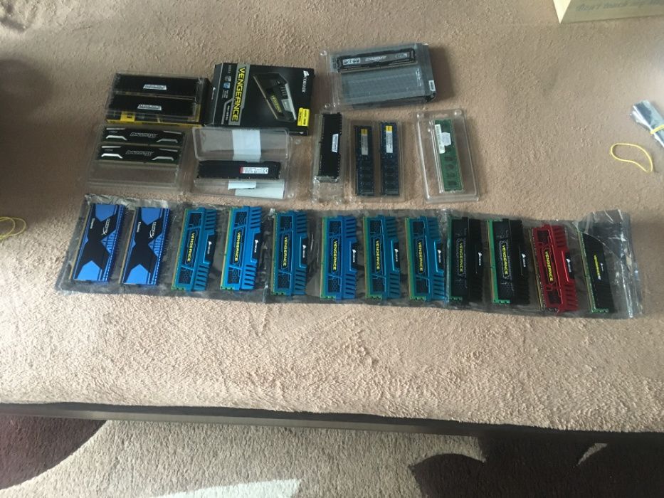 Rami DDR3 / DDR4 / DDR5 / placute de  , 4Gb , 8Gb , 16Gb si 32Gb