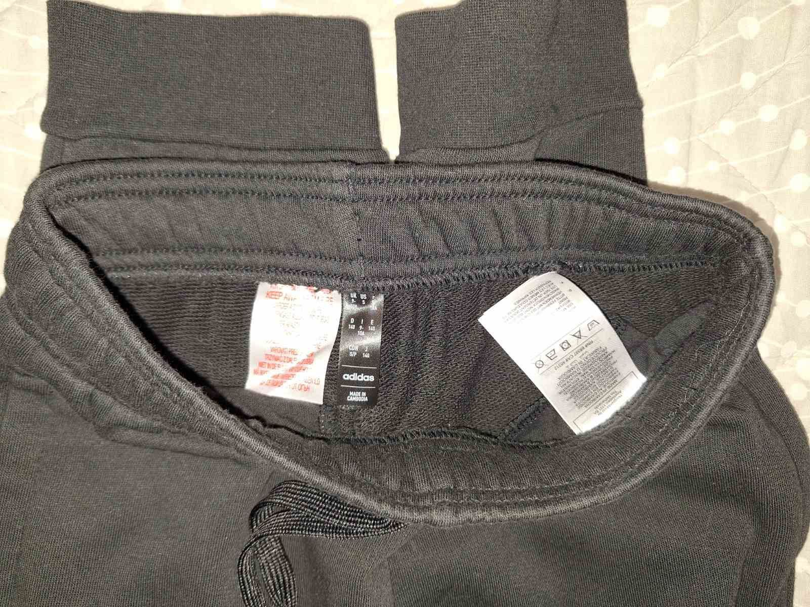 Спортен панталон Adidas  134-140