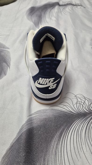 Jordan 4 SB Navy blue nike