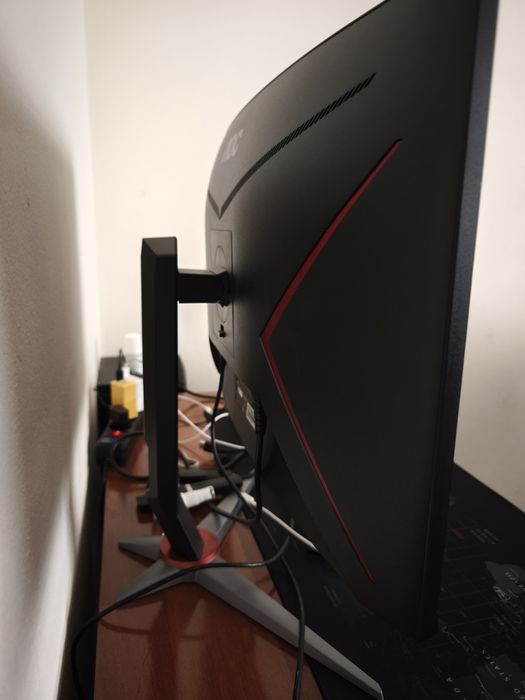 Aoc C27G2Z Curved