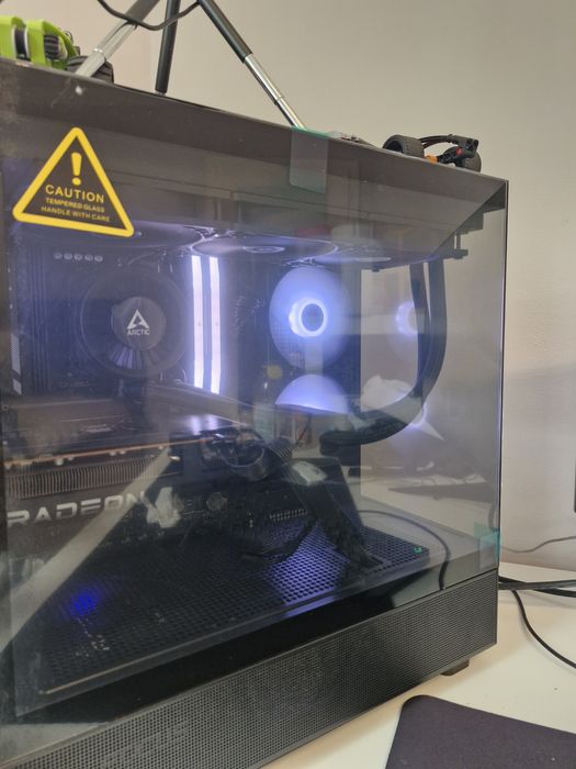PC Gaming High-End – RX 9070 XT / Ryzen 5 9600X / 32GB DDR5 / 1TB NV