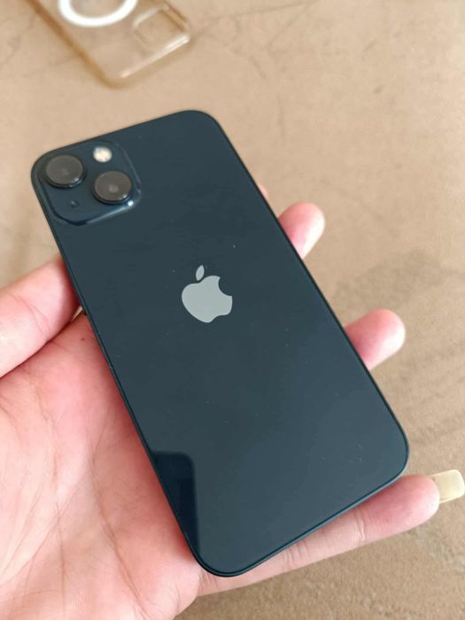 Предлагам Iphone 13