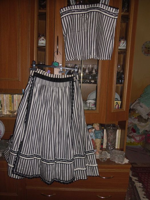 Port popular unguresc- sasesc