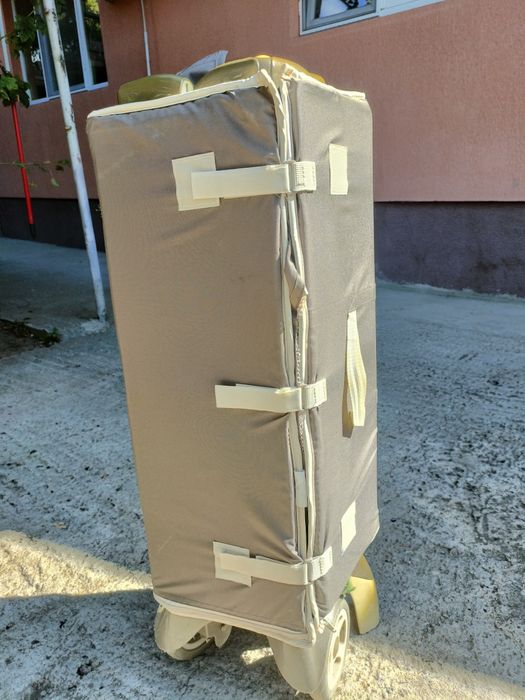Vând pătuț pliabil Chocco