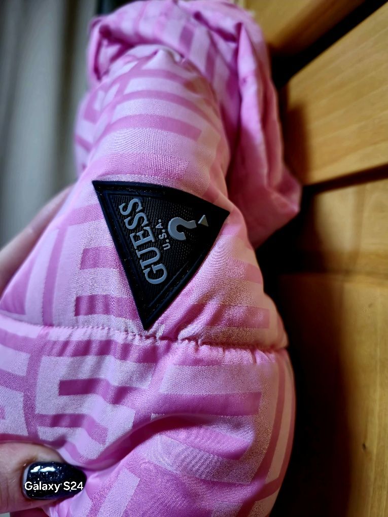 Детско зимно яке за момиче Guess