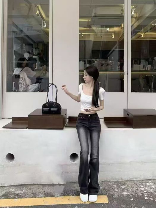 Продаю новые джинсы клеш со скидкой