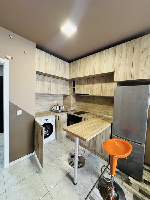 Дава се под наем Едностаен апартамент в София, Младост 4 - 43 кв.м за 408 € - Снимка #1