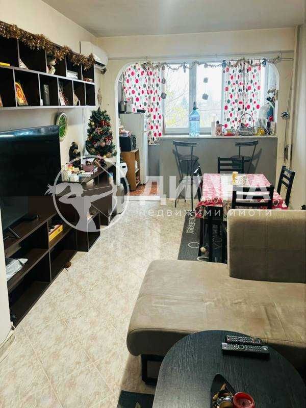 Продава се Тристаен апартамент в Пловдив, Кючук Париж - 72 кв.м за 1528 €/кв.м - Снимка #1