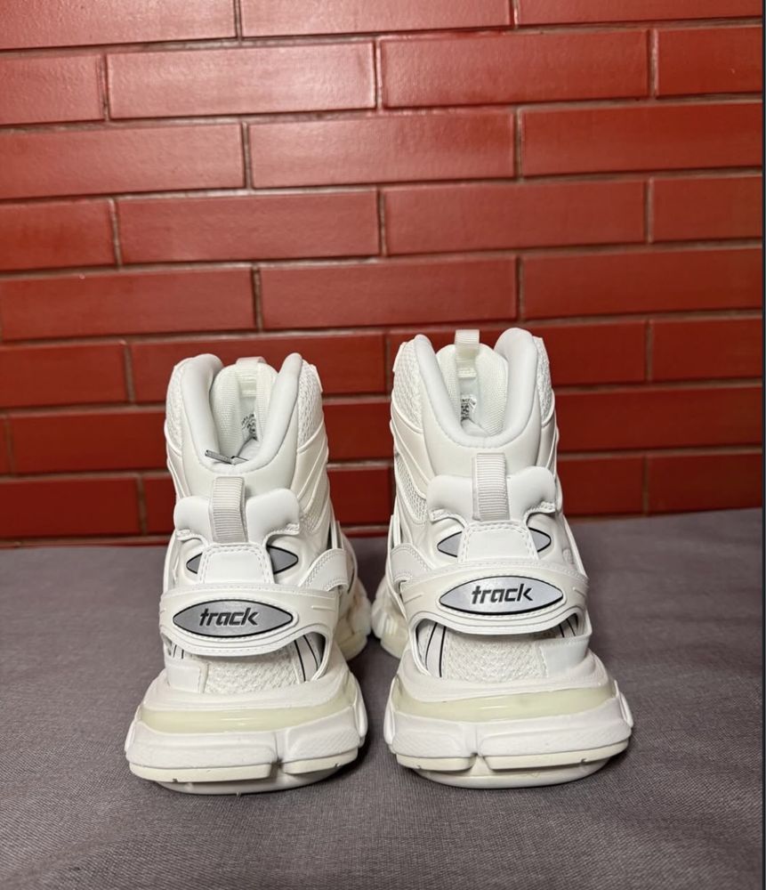 adidasi balenciaga track high