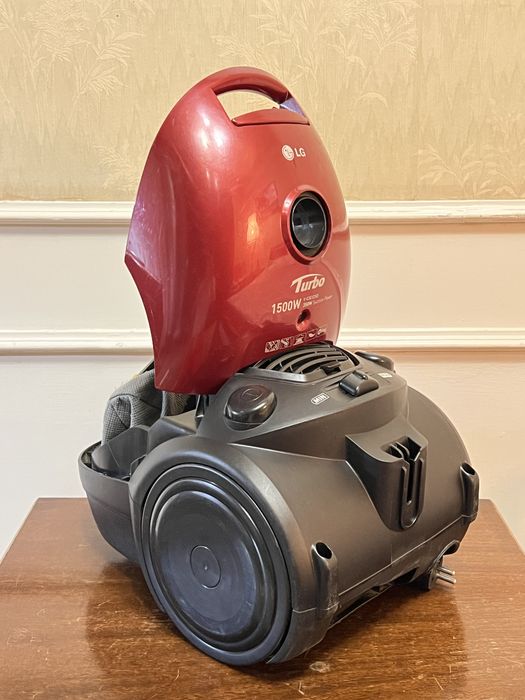 Пылесос LG V-CP3E52SD