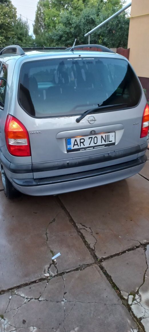 Vand Opel Zafira 1,6 benzina 2002