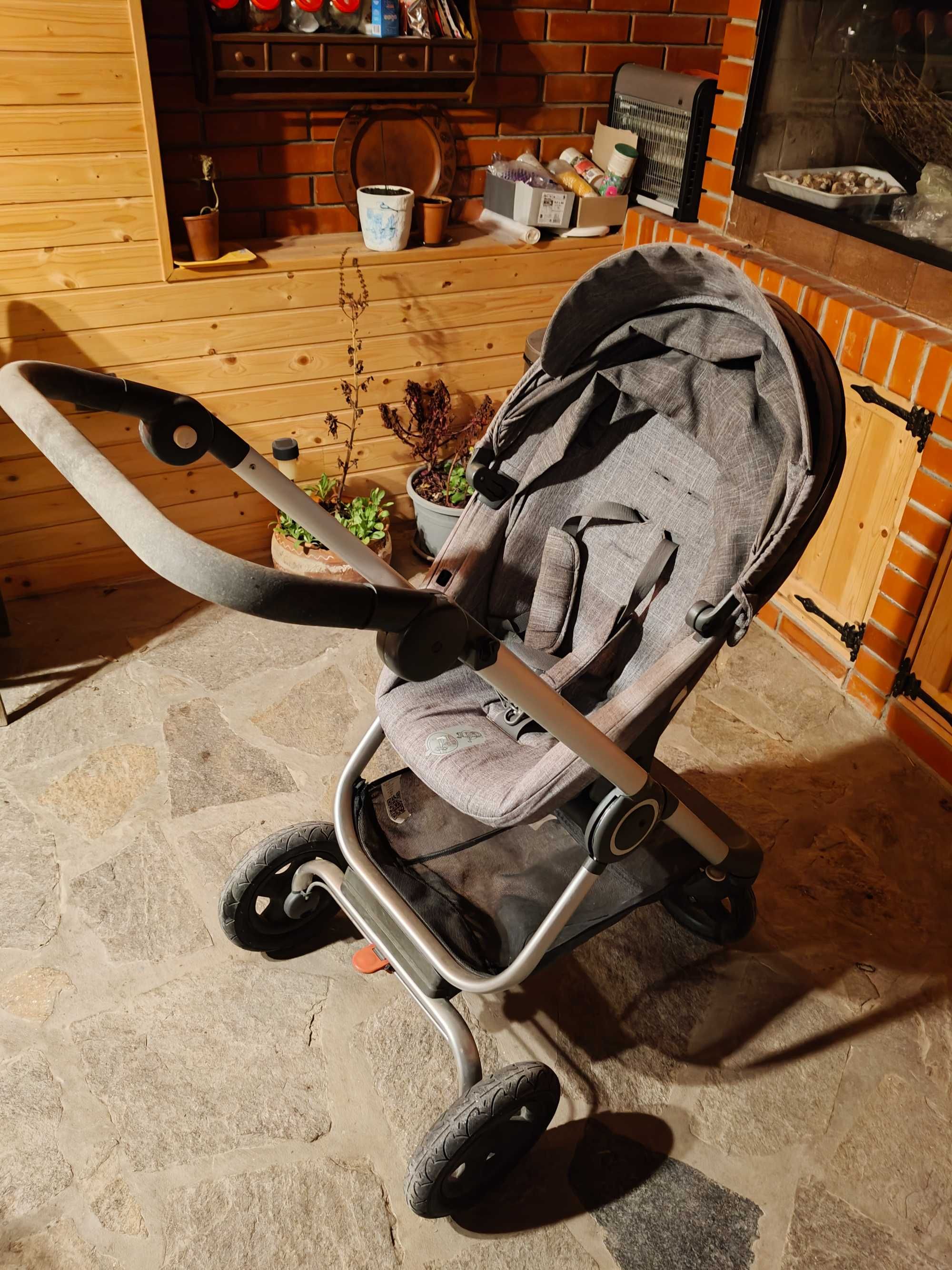 Бебешка количка Stokke