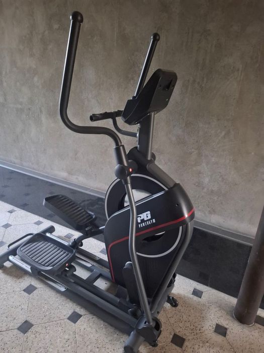Продаю свой Эллиптический тренажер Powergym