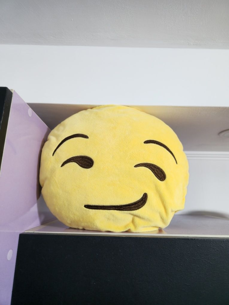 Подушки emoji эмоджи