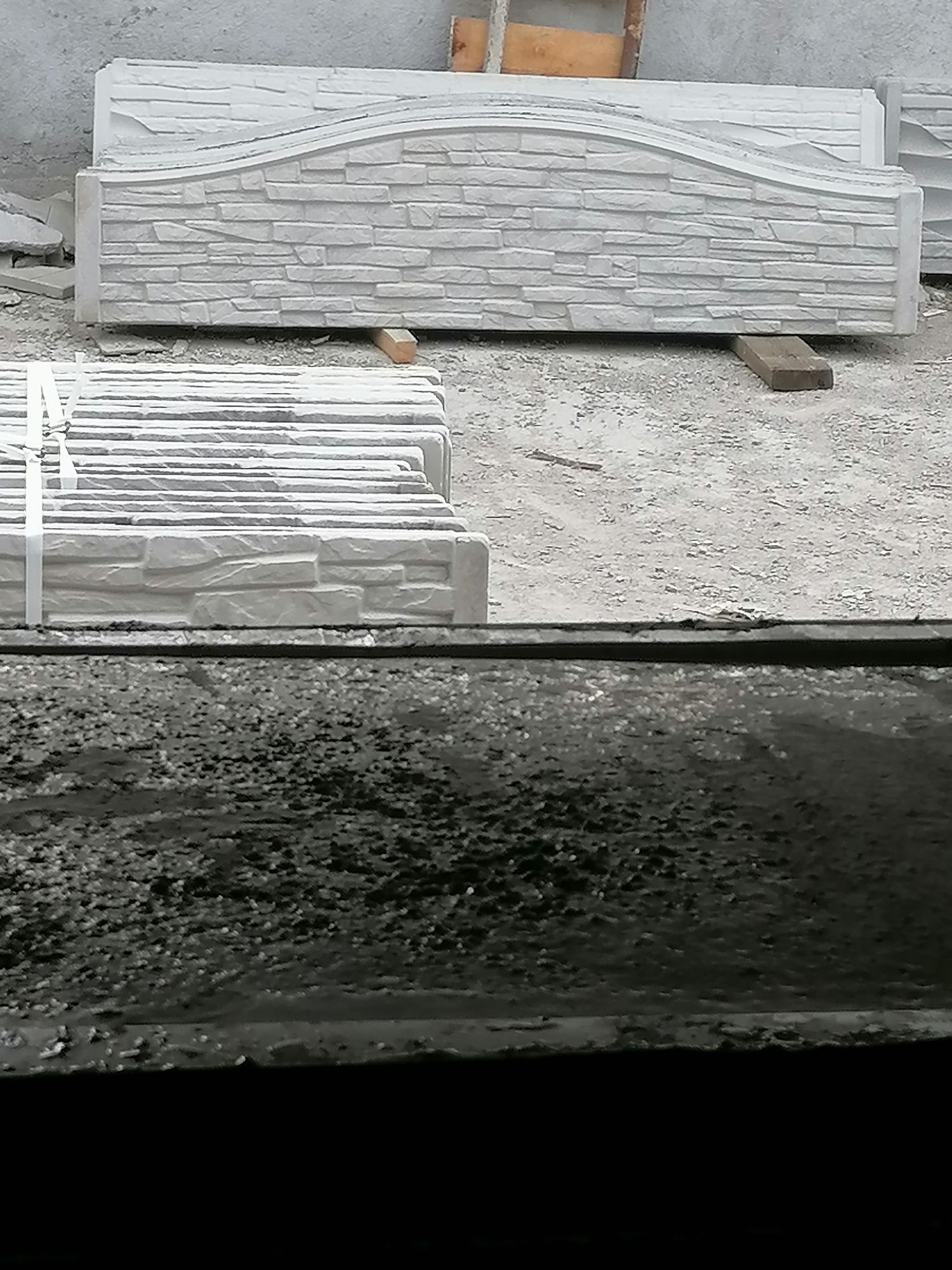 Gard din plăci de beton