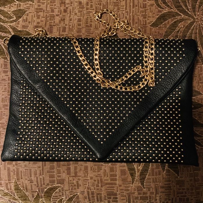 луксозна бутикова чанта с златни капсички,златен синджир,стил&класа