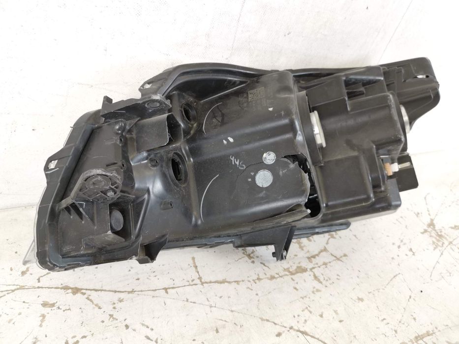 Десен фар с халоген Suzuki Vitara 2 [ - ] Оригинален, повреден Desен f