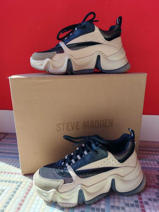 Сникърси Steve Maden