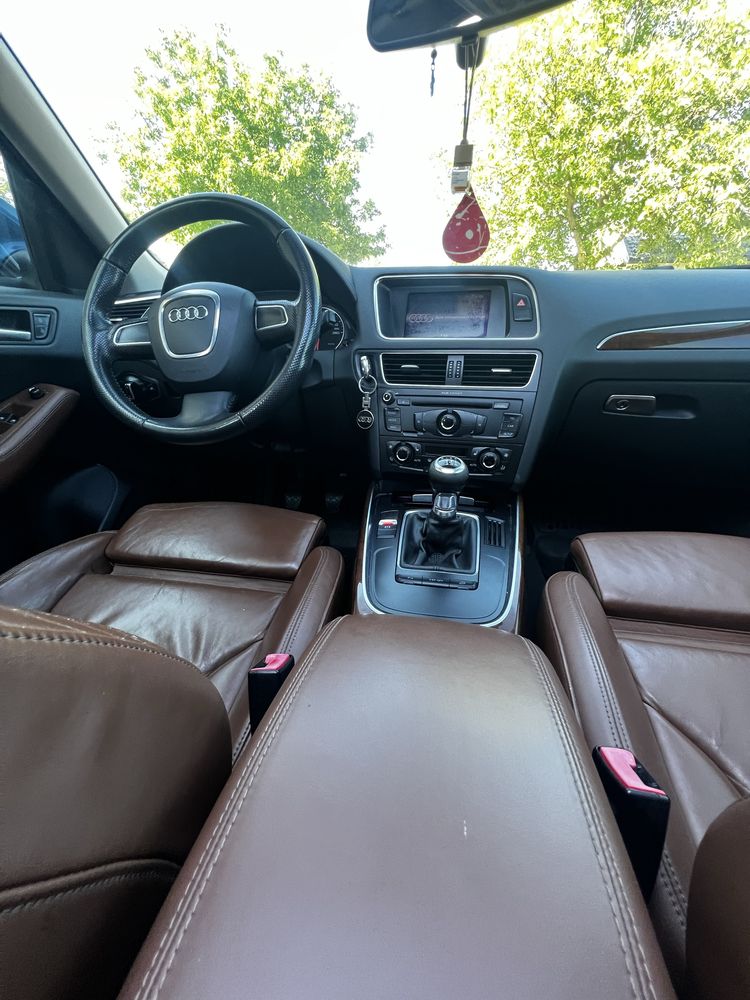 Audi Q5 quattro 2.0 tdi 177cp manuala perfecta stare de functionare