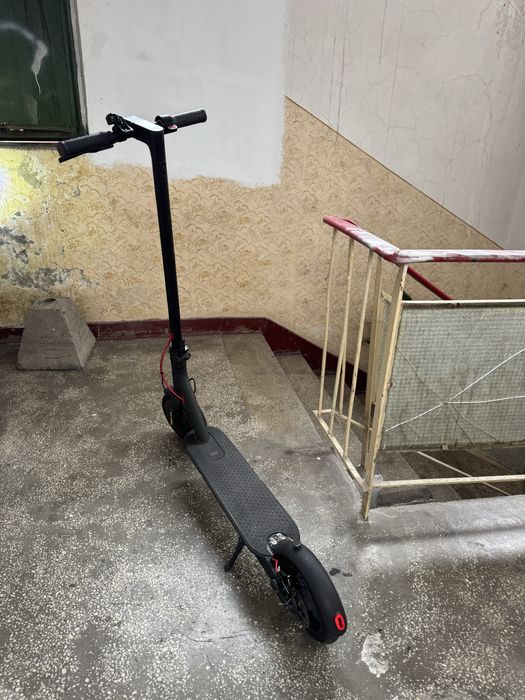 Trotineta electrica Xiaomi m360 PRO gri antracit incarcator si cutie