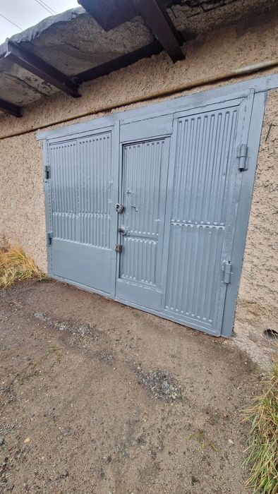 Продам гараж в 11 обществе 34.5 кв.м