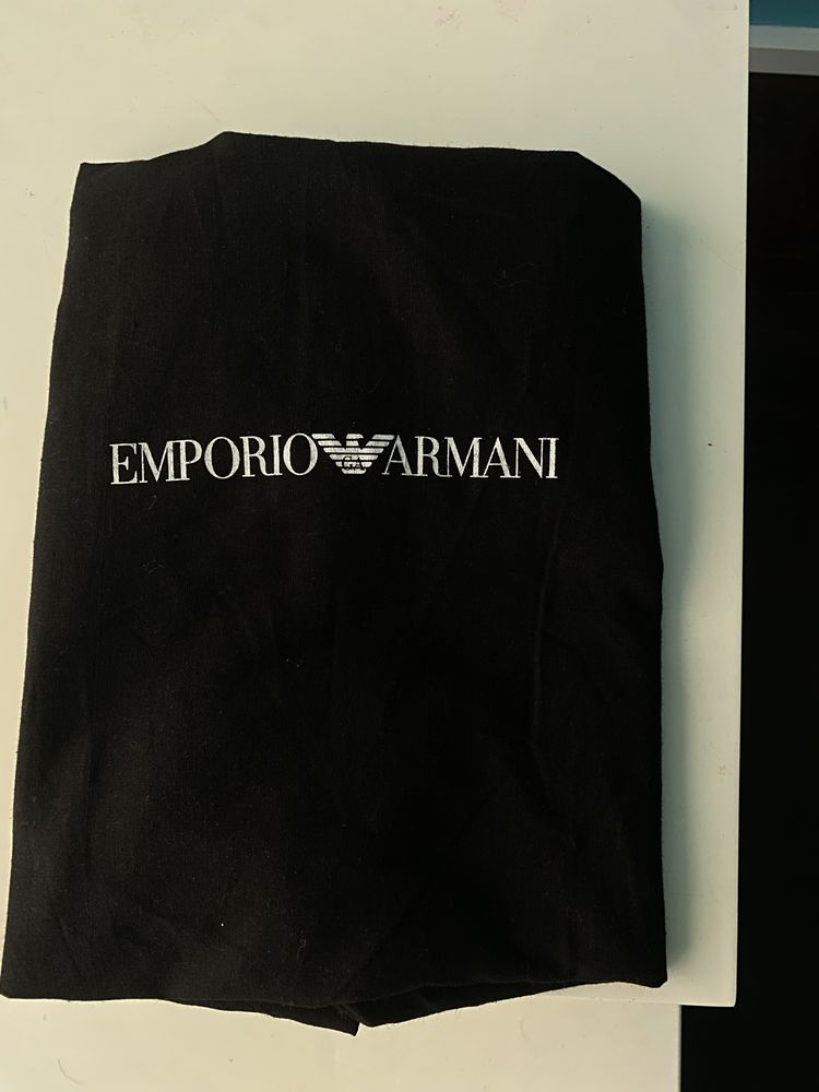 Раничка на „Emporio Armani”