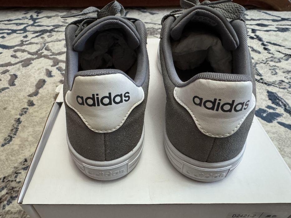 Кроссвки Адидас оригинал