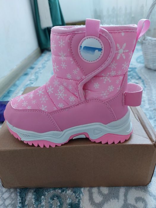 Продам новый, зимний, детский сапоги. 6500