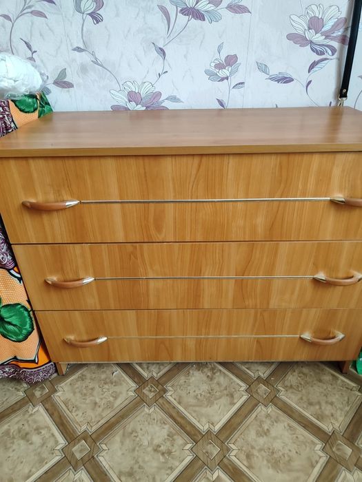 Продам   комод..