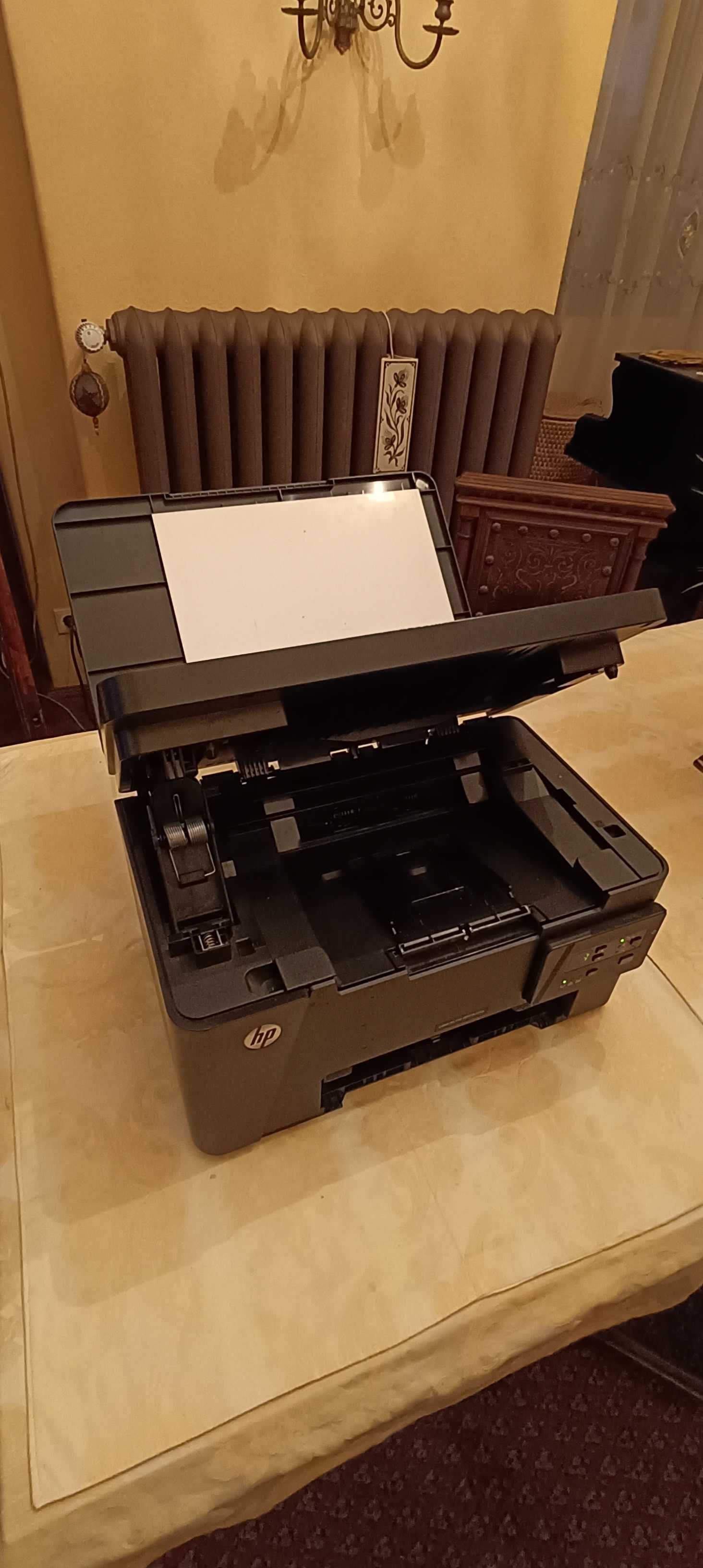 Imprimanta multifunctional HP Laserjet Pro MFP M125a copiator scanner