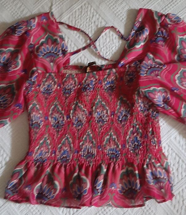 Bluza marimea S din voal  purtată o data
