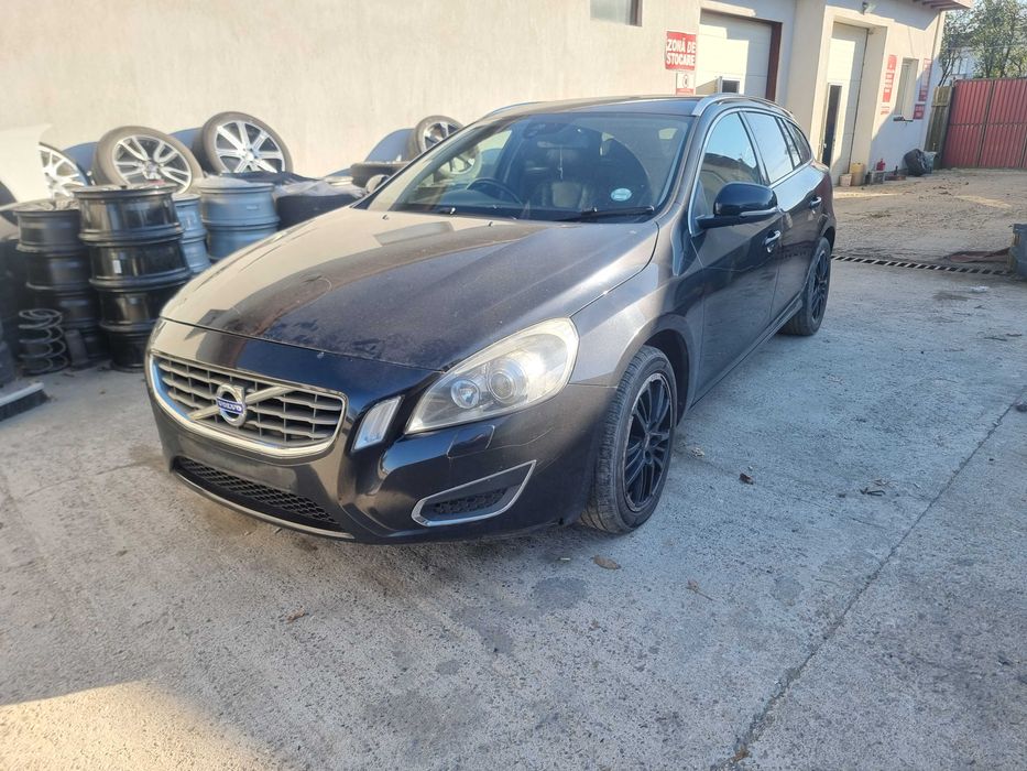 Accesorii OEM si piese auto SH Volvo V60 2.0 D3 Euro 5 an 2011