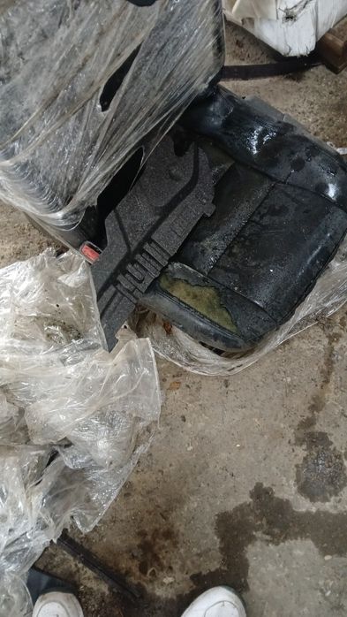 Vând scaune pentru retapitat 50 lei