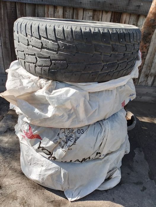 Продам резину б/у за 20000