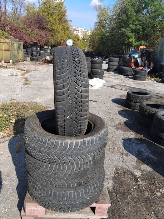 Гуми 205 60 16 Мишелин Michelin 4 броя. Нов внос. Не са нови!