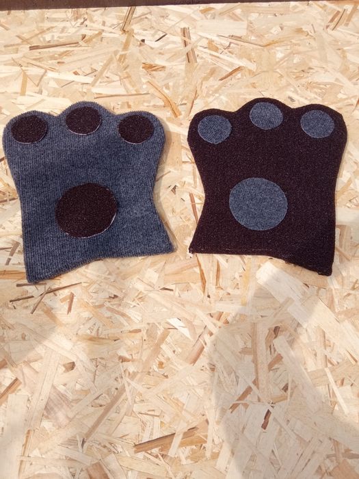 Когтеточка для кошки лапа