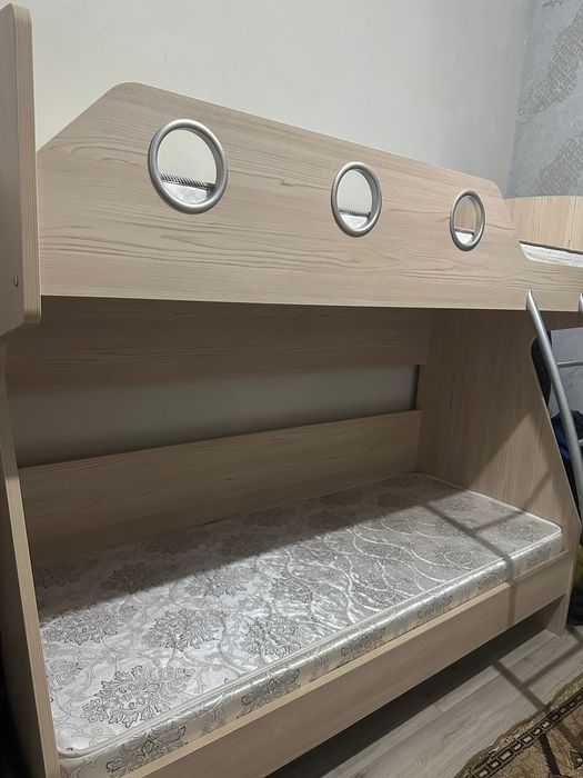 В подарок матрас бесплатно Кровать двухьярусная торг есть