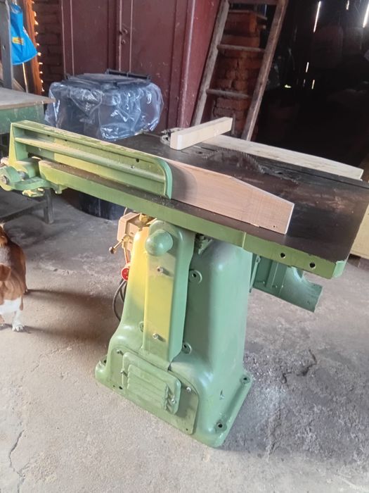 circular trifazic tîmplărie