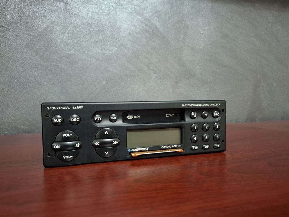 Radio casetofon Blaupunkt Coburg Rcm 127, deosebit, motorizat