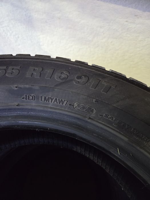 Продавам зимни гуми и фарове за Mercedes CLK W208