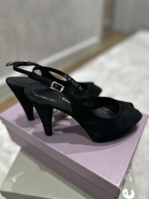 Туфли замшевые 36 размер