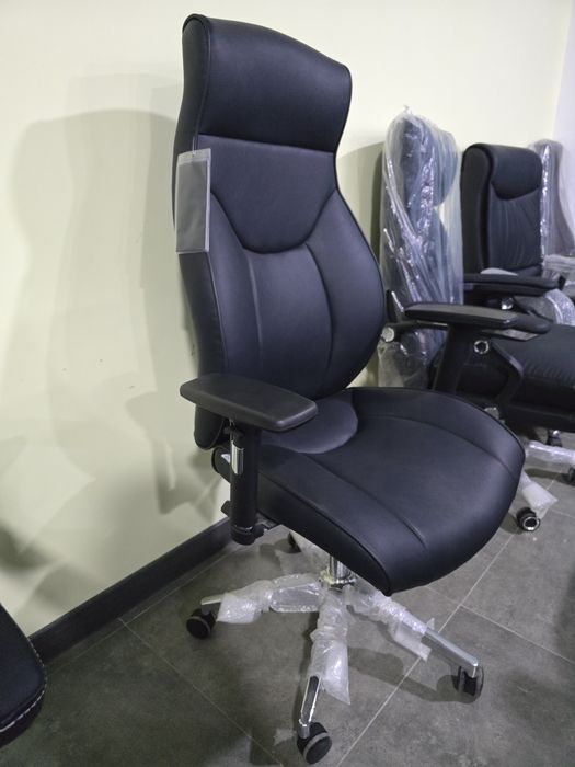 Скидка!!! Кресло  руководительское GRIND LUX