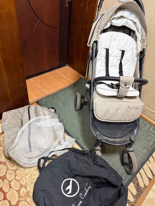 Коляска чемодан pierre cardin б/у